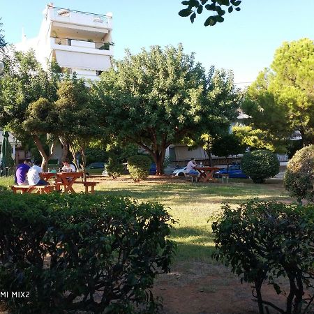 Beautiful House In Alimos Near To The Beach And Metro Athena Bagian luar foto