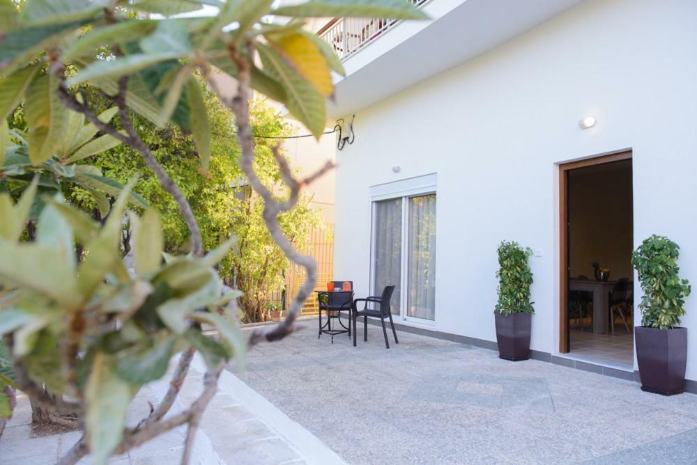 Beautiful House In Alimos Near To The Beach And Metro Athena Bagian luar foto