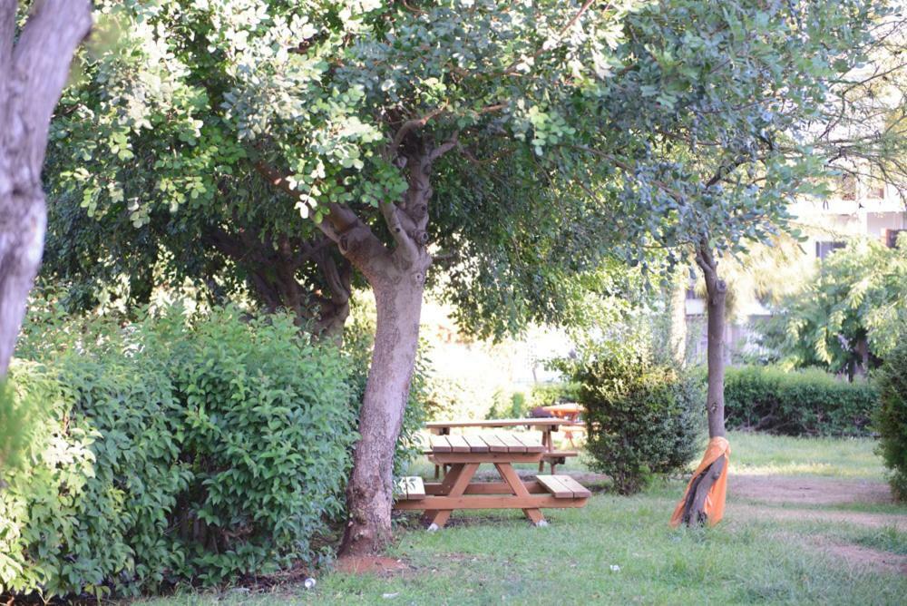 Beautiful House In Alimos Near To The Beach And Metro Athena Bagian luar foto